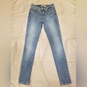 Levis  311 Shaping Skinny